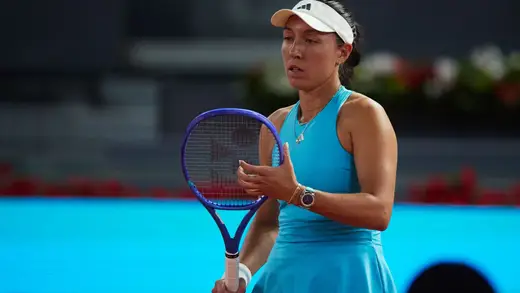 Lucy Deuce Questions Jessica Pegula's Support For Zverev