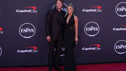 NFL Fans Roast Kelly Stafford Over Podcast Drama