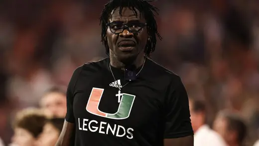 Michael Irvin's Sideline Antics Leave Fans In Splits