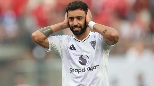 Michael Carrick Reveals Bruno Fernandes Is Not At His Best