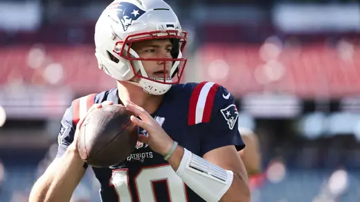 Drake Maye Cooks Up A 42-Yard Touchdown Against Jets