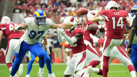 Cardinals Shock Rams With Last-Minute Field Goal Drama