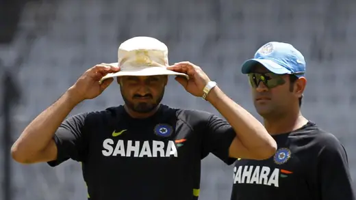 Harbhajan Singh Spills The Beans On Dhoni's Captaincy Rise