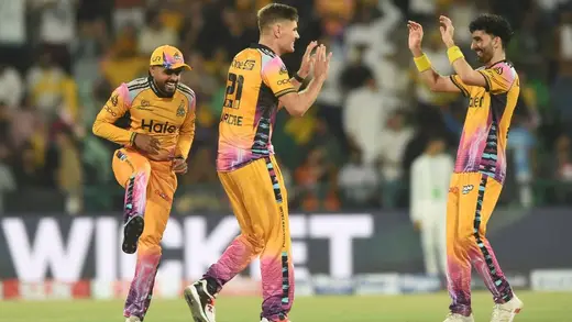 PSL Ka Naya Chakkar HBL PSL Sixes Ka Plan Banate Hue
