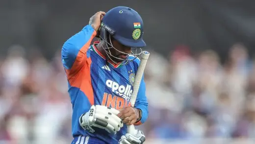 Karthik Scratches Head Over Varma's Promotion In Record Chase