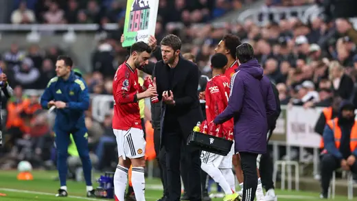 Bruno Fernandes Aur Michael Carrick Ki Gupshup Ke Baad Tayaari