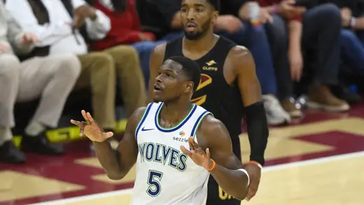 Top 10 Injured NBA Players Creating Team Tension