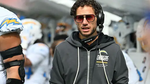 Chargers Ka 0-6 Record Aur Mike McDaniel Ki Bachi Job