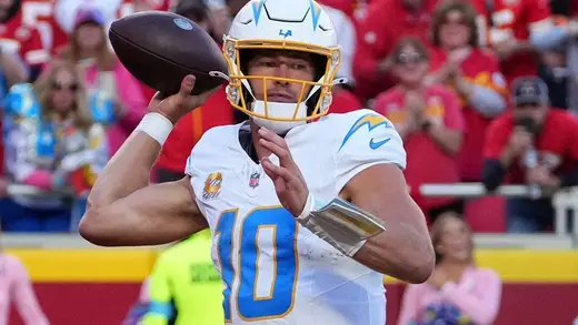 Justin Herbert Under Fire As Chargers Stumble This Season