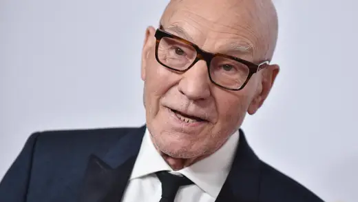Patrick Stewart Ki Yaad Mein Garba Aur Pyaar Ki Baat
