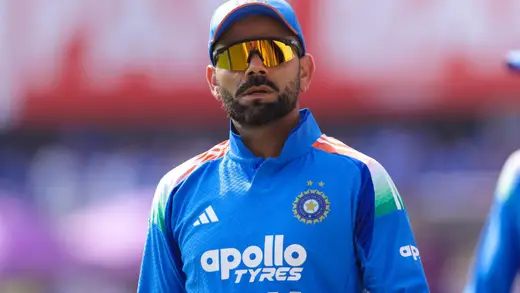 Virat Kohli's Arrival Turns Auckland Airport Into A Circus