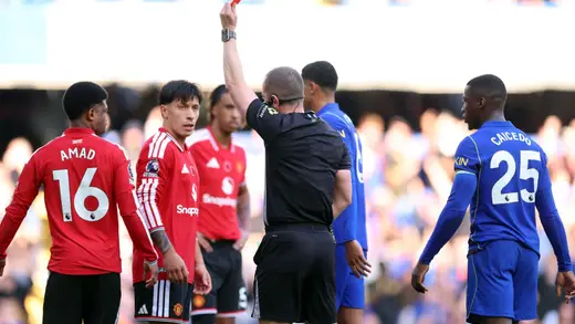 Peter Schmeichel Critiques Lisandro Martinez After Loss
