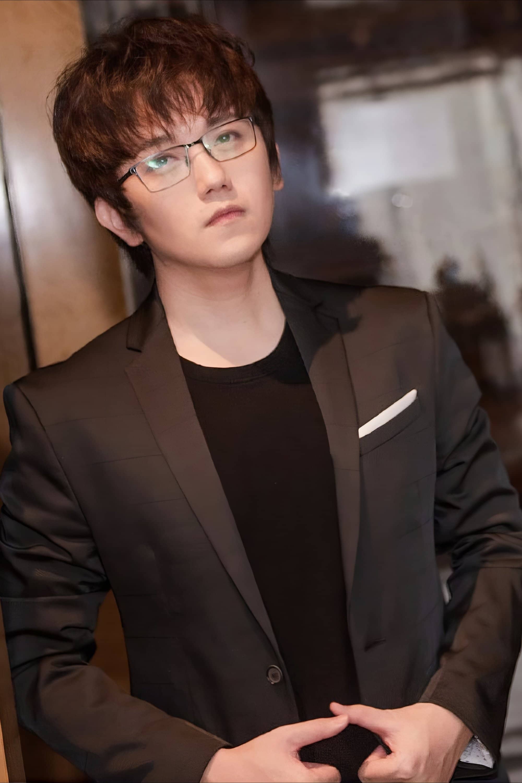 Jinwen Chen