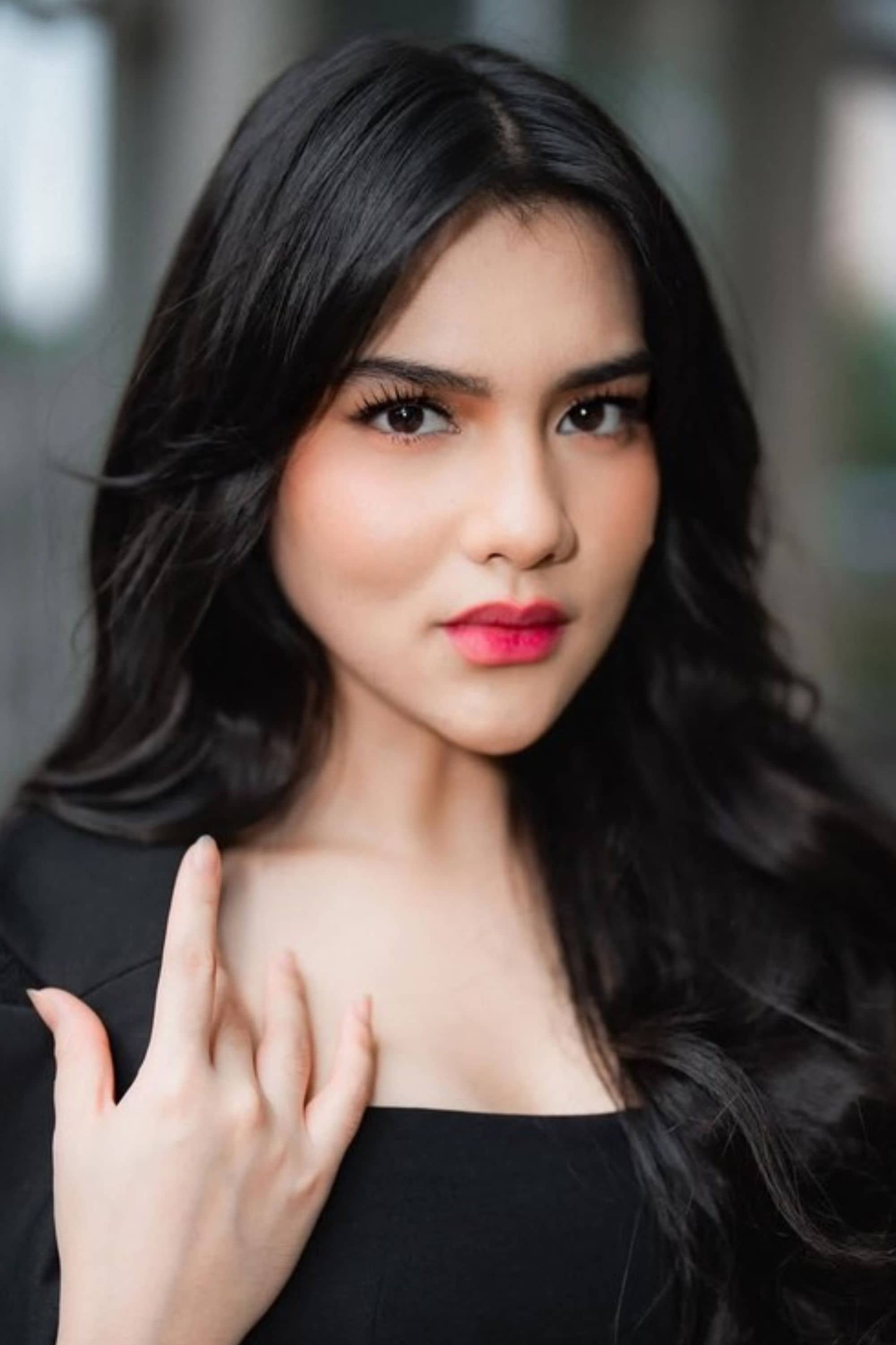 Davina Karamoy