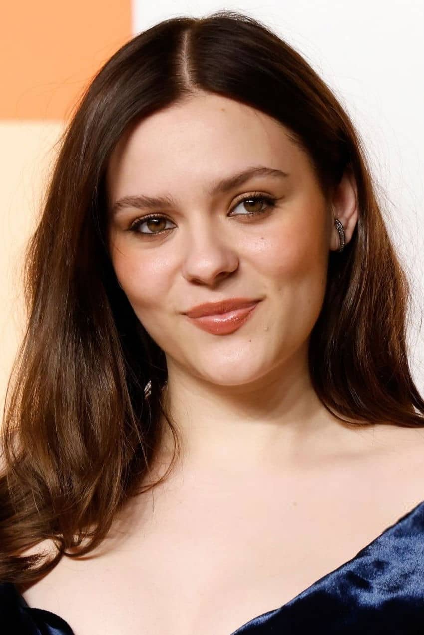 Maisy Stella