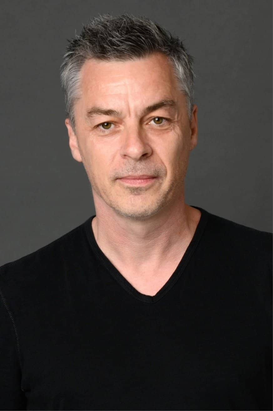 Janek Sirrs