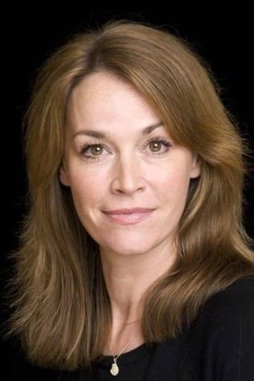 Eva Pope